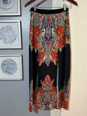 Flying Tomato Black Split Front Maxi Skirt Multicolor Red Floral Motif Size M